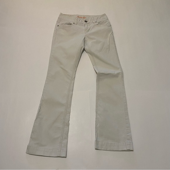 American Eagle Outfitters Denim - American Eagle Outfitters women’s bootcut corduroy cream jeans size 2